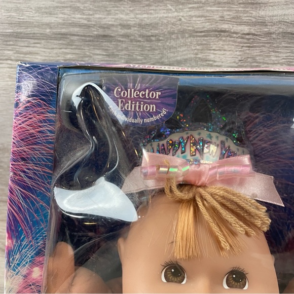 2000 MILLENNIUM CELEBRATION CABBAGE PATCH Girl Doll JAN 1st 2000 Winifred New - Picture 2 of 7